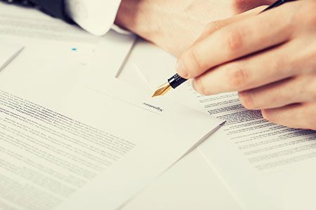 Snam signs agreement to acquire Higas and convert Oristano LNG to FSRU