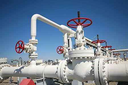 Natural gas processing facility commences operation